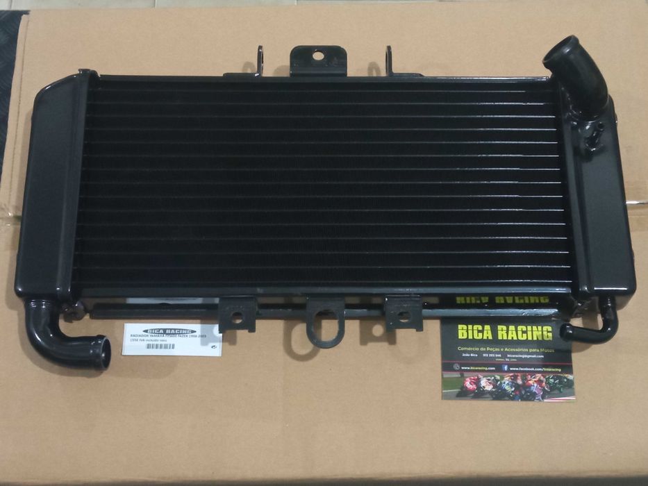 Radiador Yamaha FZS600 fazer 600 de 1998 a 2003 ( novo - cor Preto )