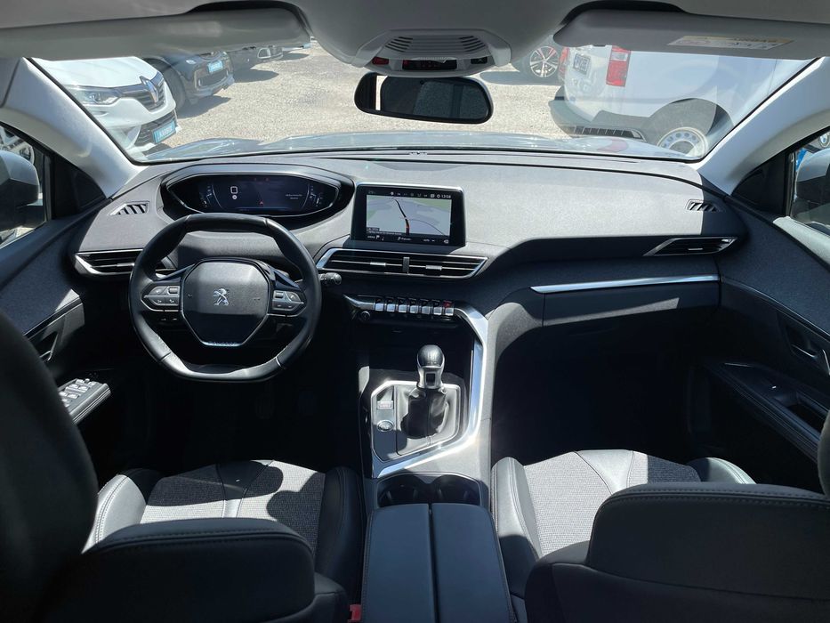 Peugeot 5008 — fotografia 8