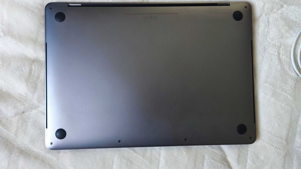 Macbook pro 13'' campanha regros às aulas