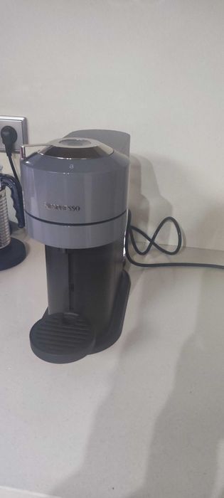 Máquina Nespresso nova apenas 50€