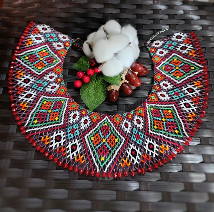 Широка силянка з бісеру (криза)