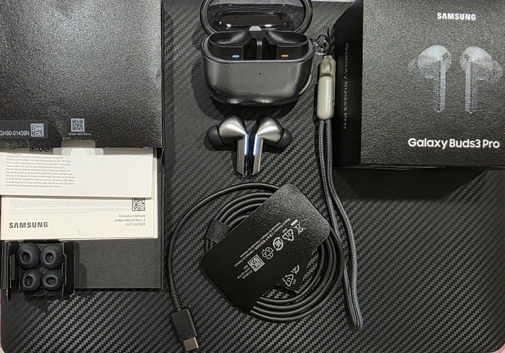 Samsung Galaxy Buds 3 Pro Originais – Como Novos C/ Caixa e Acessórios
