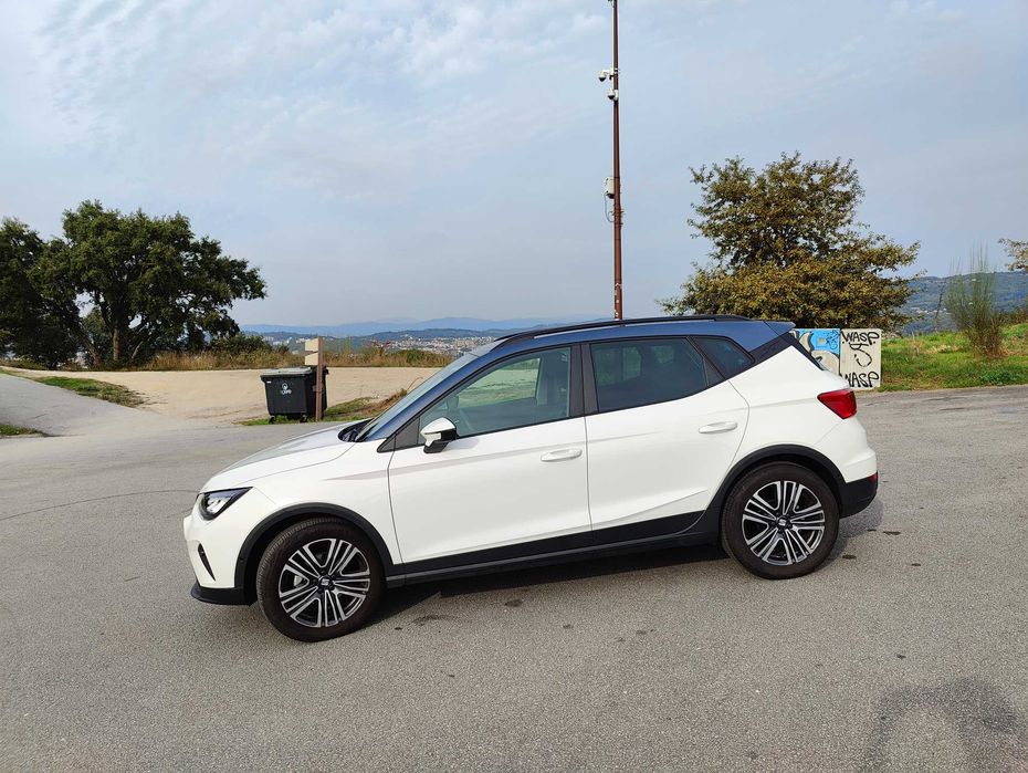 SEAT Arona DSG automático | Como Novo (10.000km) | Cockpit Digital | Garantia de Fábrica