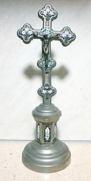 Beautiful antique Italian crucifix with micromosaics from the Grand Tour