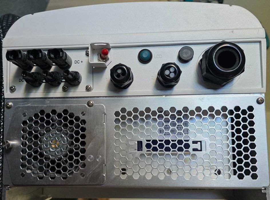 Мережевий інвертор SolarEdge SE27.6K б\в