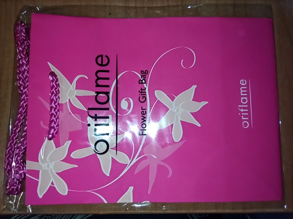 Подарочные пакеты Орифлейм 5шт