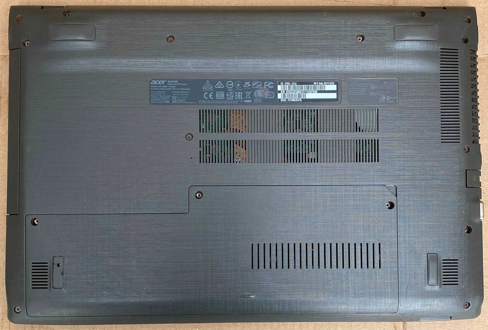 Ноутбук Acer E5-576 i3-6006U RAM 8Gb SSD 120 HDD 750 GeForce 940MX 2Gb