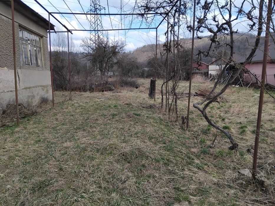 Продаю земельну ділянку с. ПОЛЯНА Закарпатської області