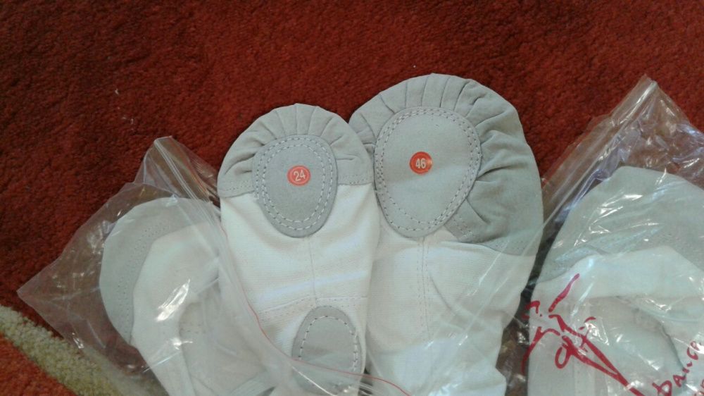 Танцювальні балетки білі