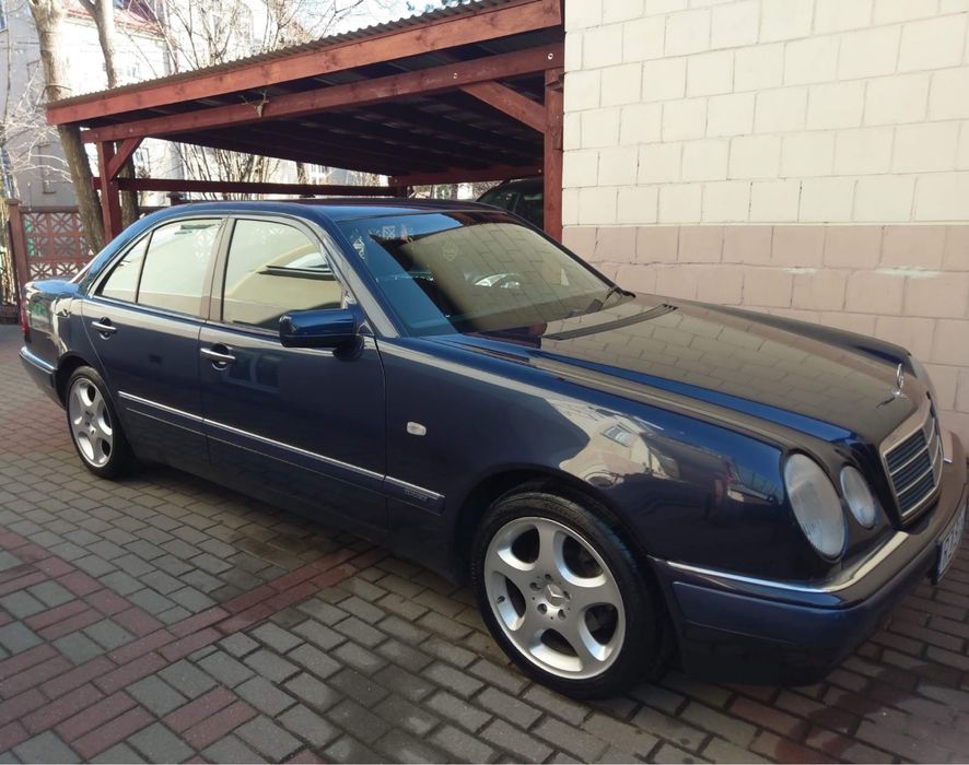 Mercedes E200 W210  stan idealny