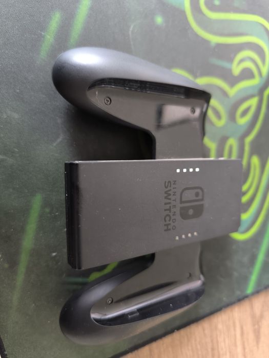 Nintendo Switch 1 OLED + dock + etui + adapter na joypady