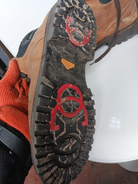 Ботинки мужские кожаные