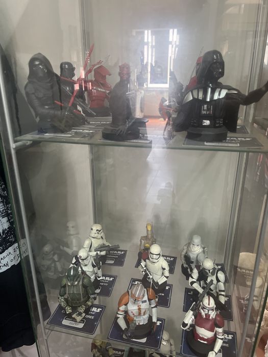 Colecao completa 37 bustos star wars mais fasciculos
