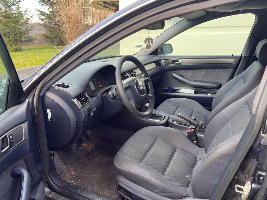 Audi A6 C5 2.4 V6 2001 benz + LPG