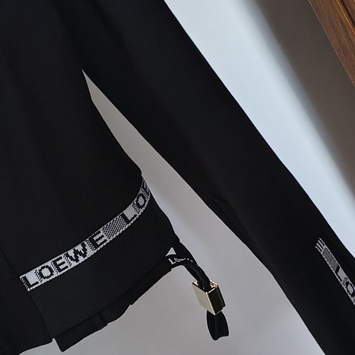 Czarna bluza  zapinana na zamek Loewe