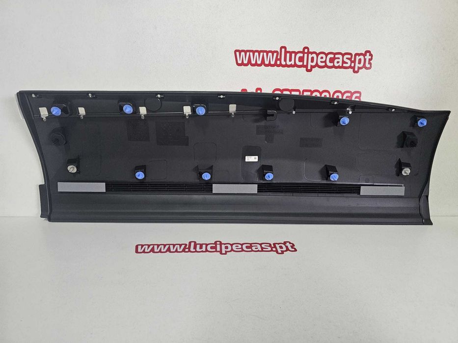 Friso Trás Direito Peugeot 5008 II | 130574