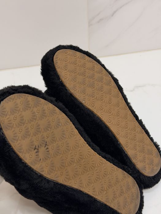Ugg kapcie z gumką Fluff Yeah slide czarne
