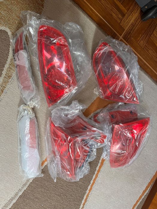 Escape grupo VAG novo , e faróis traseiros SEATleon fr