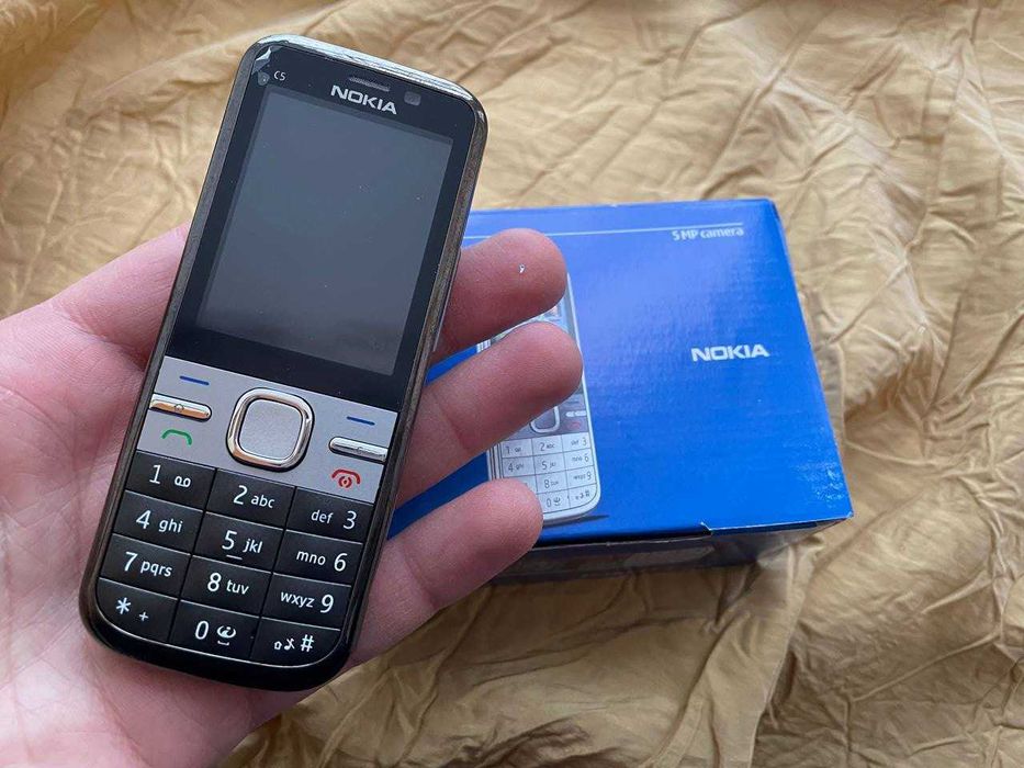 Nokia С5-00— полусенсорный смартфон, оригинал (новый)