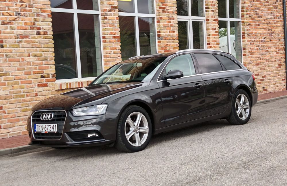 Audi A4 Avant Audi A4 2.0 Tdi 143ps 2013R Alu 18"