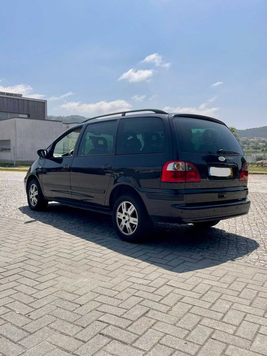 Ford Galaxy — fotografia 6