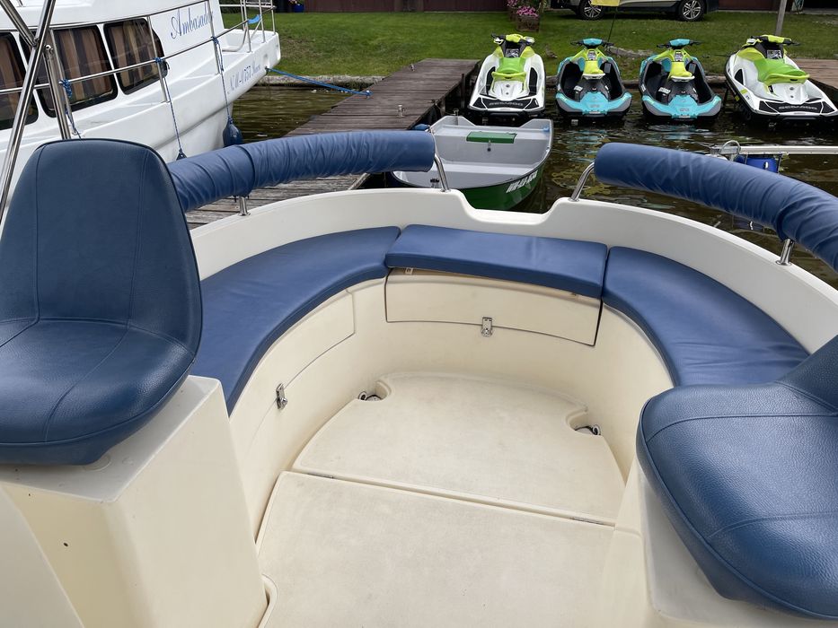 Jacht motorowy AM 780