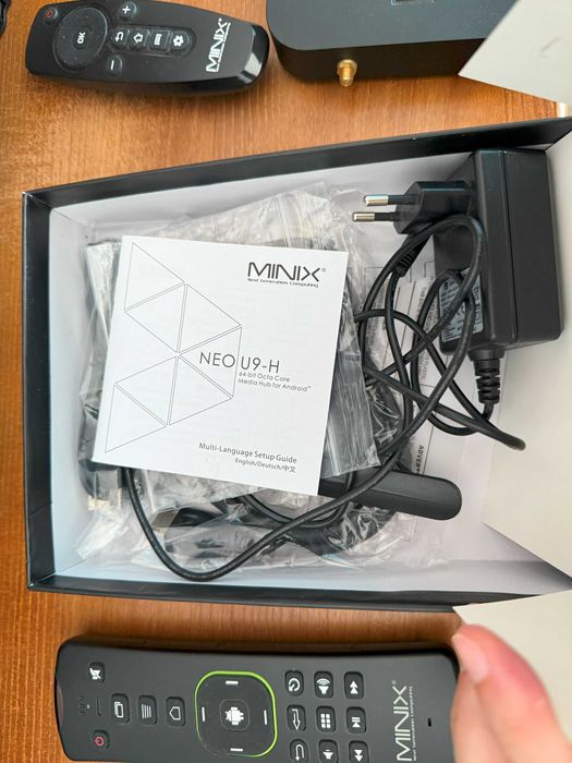 Box TV Media Hub Android Nougat streaming 64bitOctacore Minix NEO U9-H