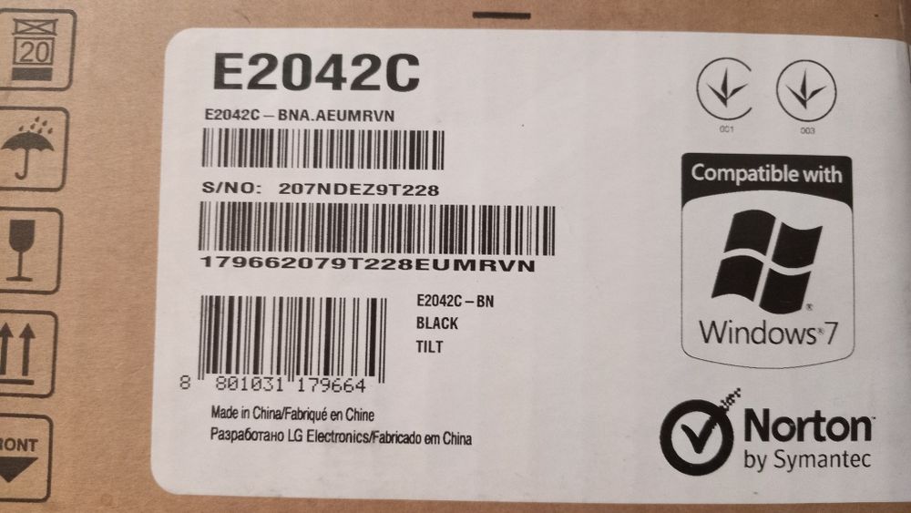 Монітор LG Flatron e2042c