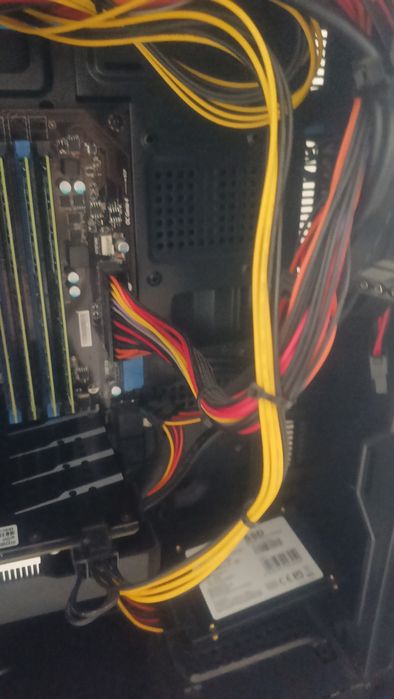 i7-4770, RTX 2060 6GB, DDR3 32GB,  MSI b85m g43, SSD 512GB, 550W