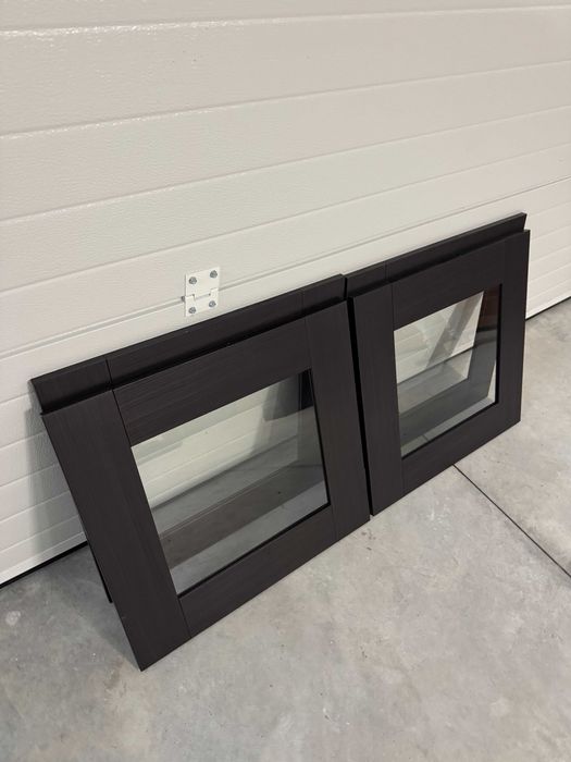 Portas IKEA Besta em vidro e madeira