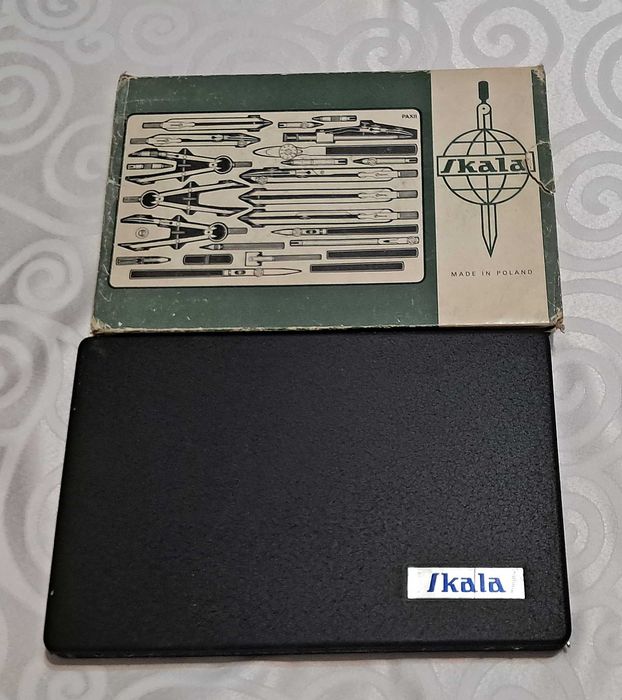 Skala PAXII zestaw kreślarski cyrkle 24 elementów
