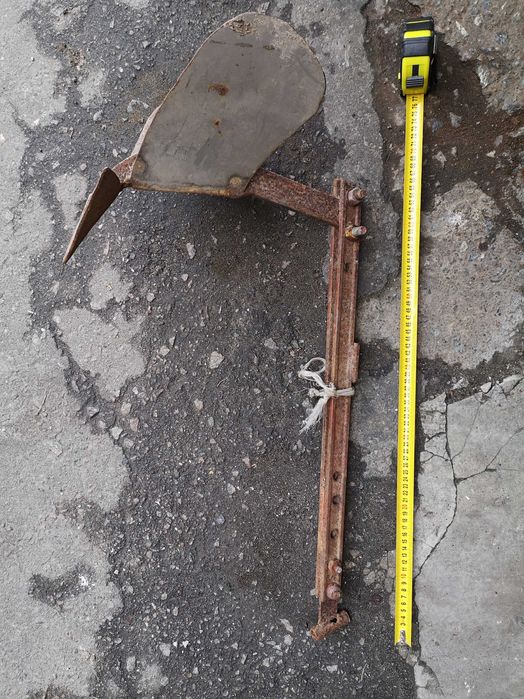 плуг роспашник для культивування землі під коня