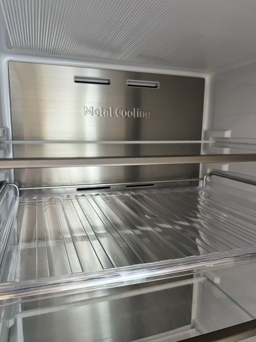 Frigorífico Samsung 390L RB38A7B5DB1