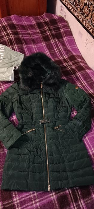 Продам женский пуховик