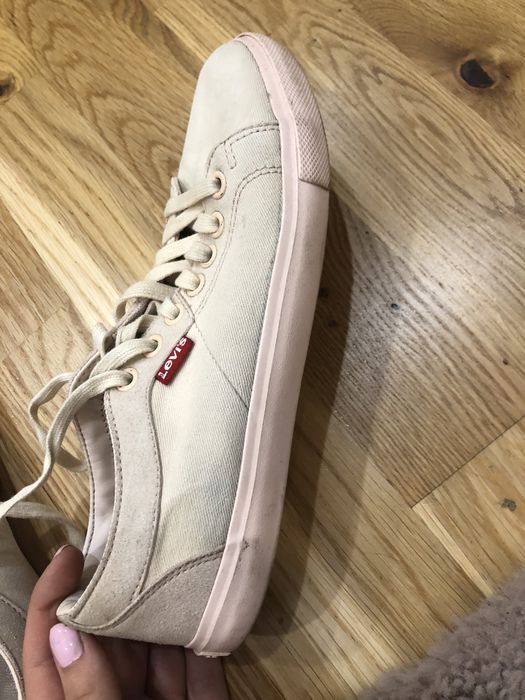 Szmaciane  Buty Levi’s