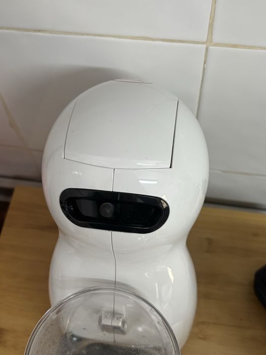 maquina cafe dolce gusto branca e vermelha