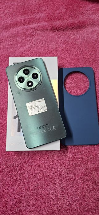 OPPO Reno 12 F 5G. 256 GB 8 GB RAM