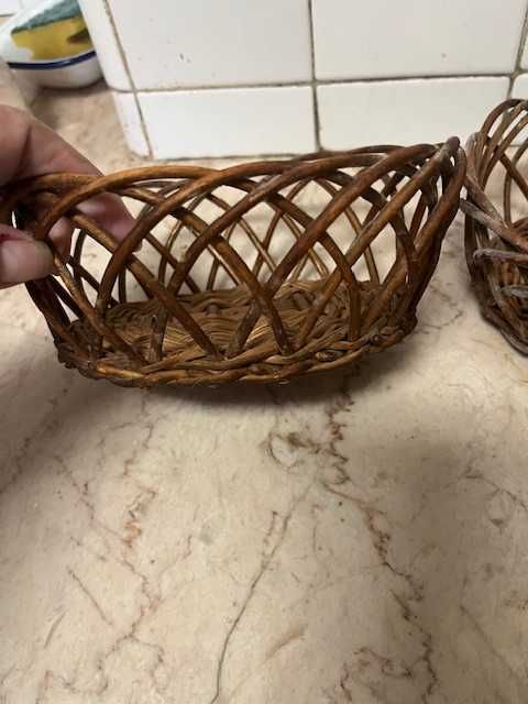Cestos pequenos antigos