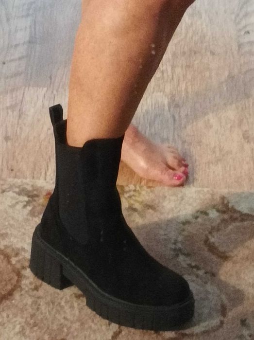 Botki damskie czarne zamszowe