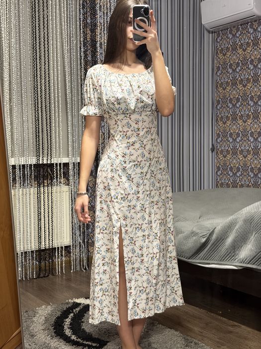 сукня жіноча та кардіган