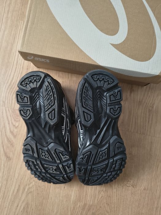 Buty Asics 42 Eu