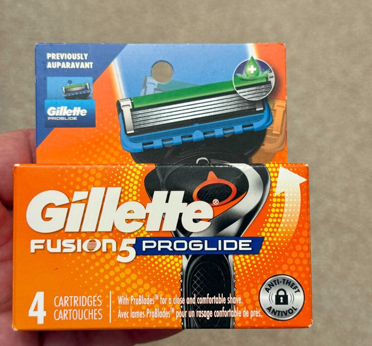 Оригинал 100% из США Gillette Fusion5  упаковка 8шт, лосьон, гель пена