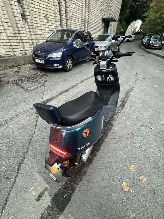 Електроскутер Yadea g5