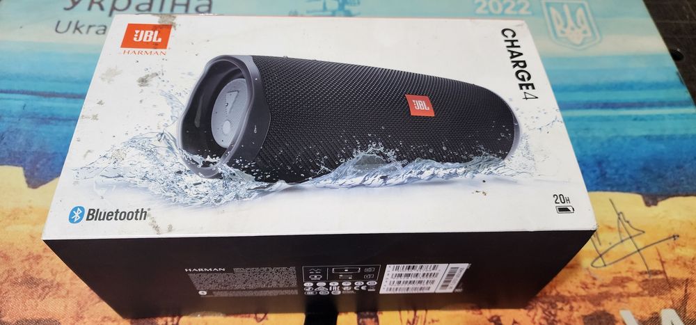 Колонка Bluetooth JBL Charge 4