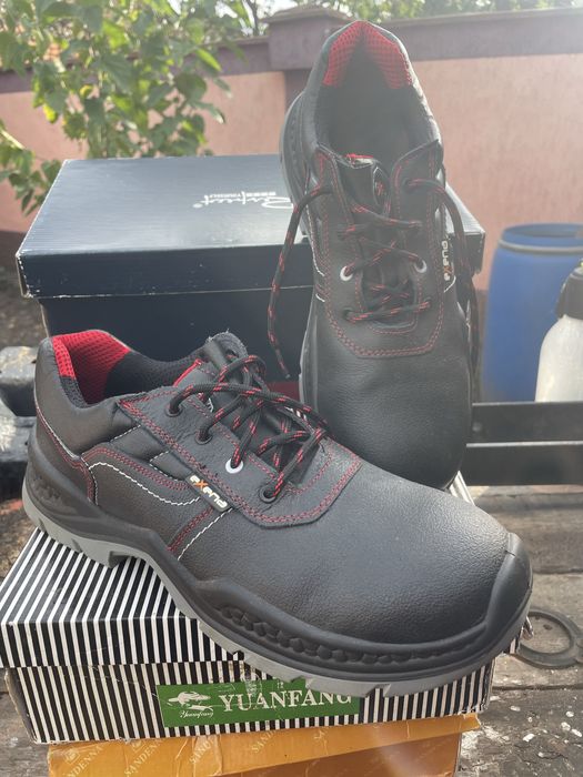 Взуття якісне робоче 45.