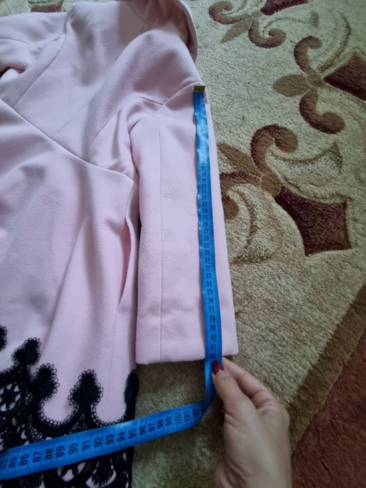 Стильне пальто для дівчат