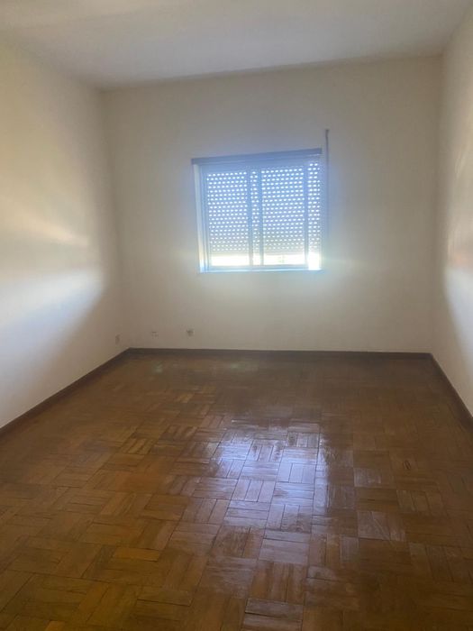Arrenda-se apartamento