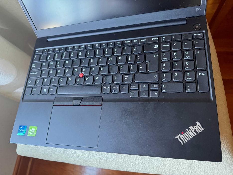 Lenovo ThinkPad E15 15.6"FullHD/i7-1165G7/16G Ram/Ssd 512G/Geforce 2Gb