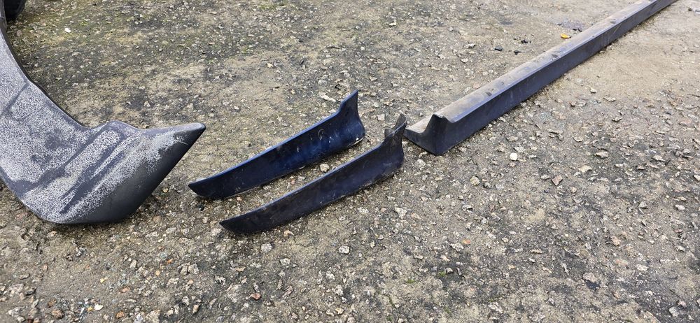 Bodykit completo Mitsubishi Lancer Sport com Aileron/Spoiler