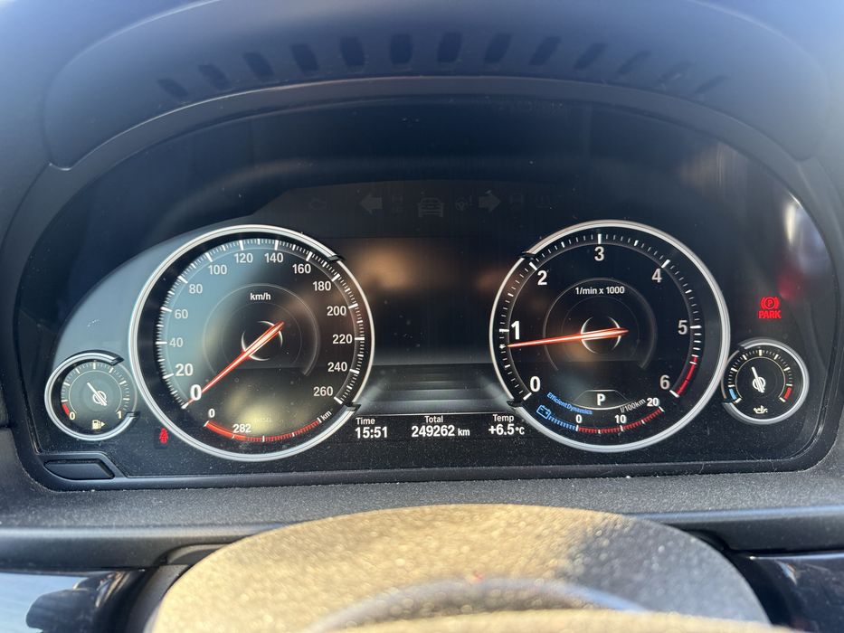 BMW seria 5 F11 2013 rok automat